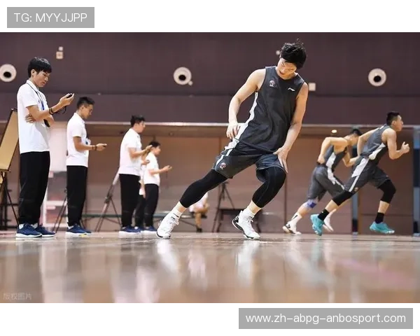 篮球运动员体能管理对赛季持续高水平发挥的重要性分析