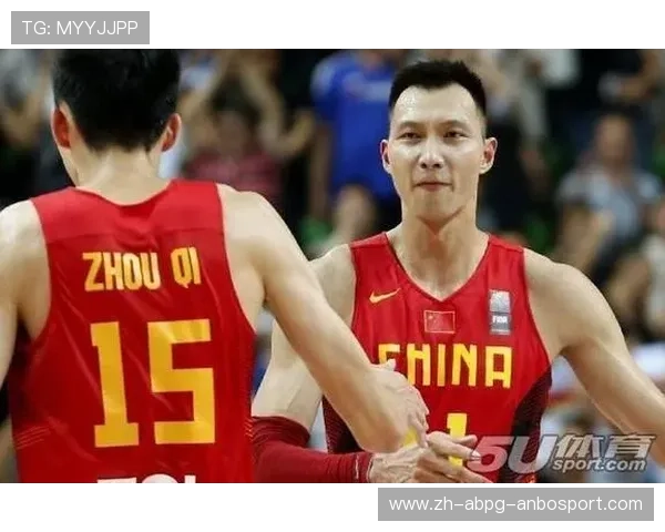 解析：“评论足球运动员CBA”这句话到底想表达什么？